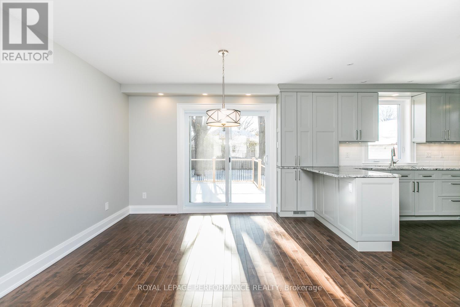 22 Wolff Street, Ottawa, Ontario  K1K 1K7 - Photo 7 - X12761742