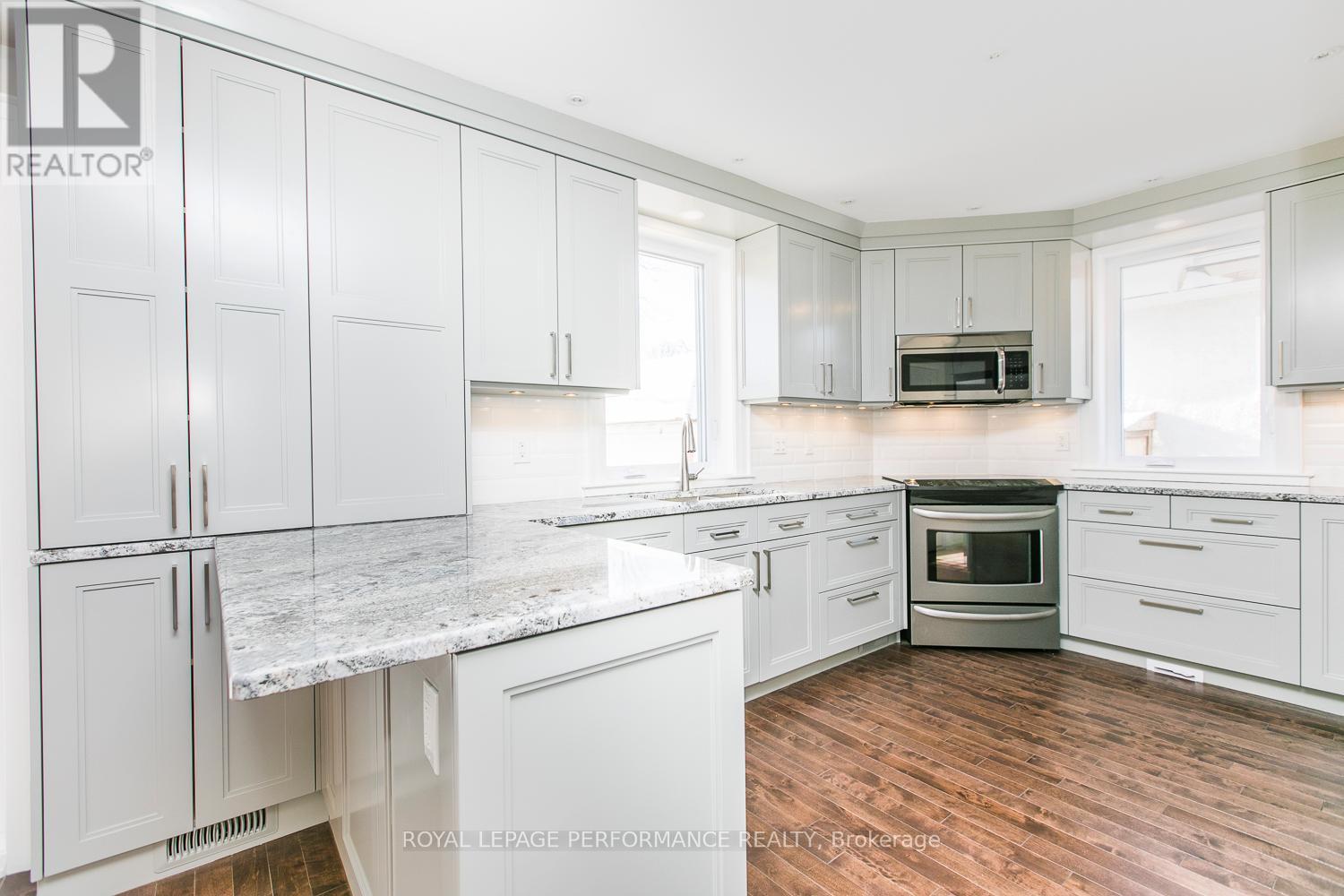 22 Wolff Street, Ottawa, Ontario  K1K 1K7 - Photo 9 - X12761742