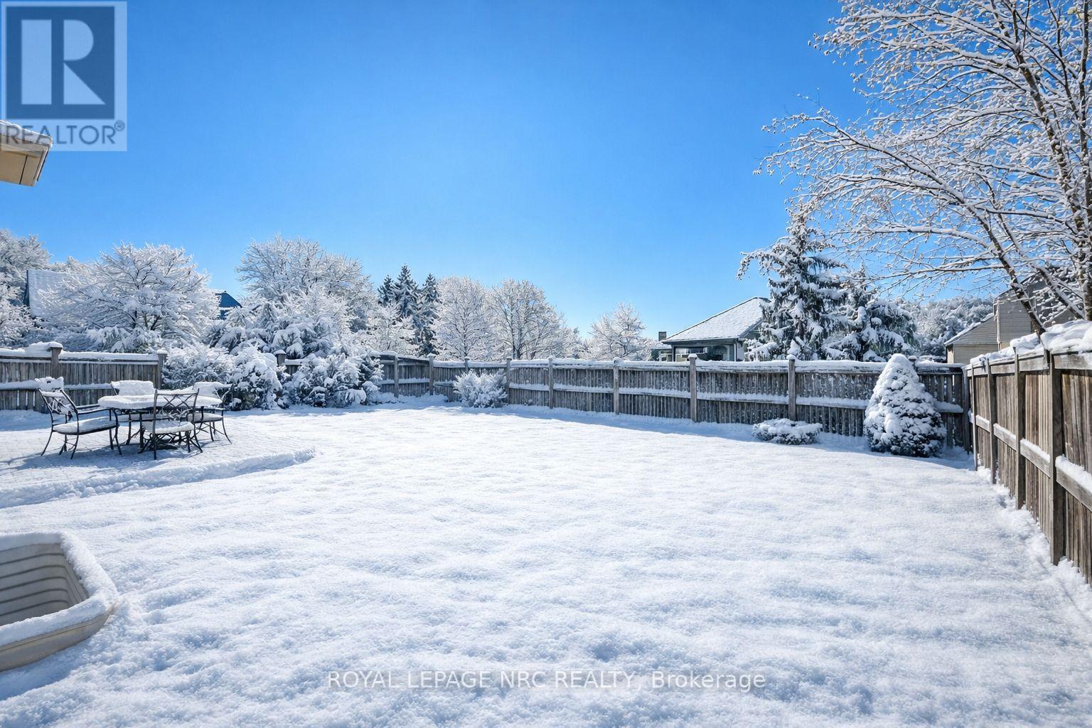 45 Timber Creek Crescent, Pelham, Ontario  L3E 0P3 - Photo 5 - X12538118