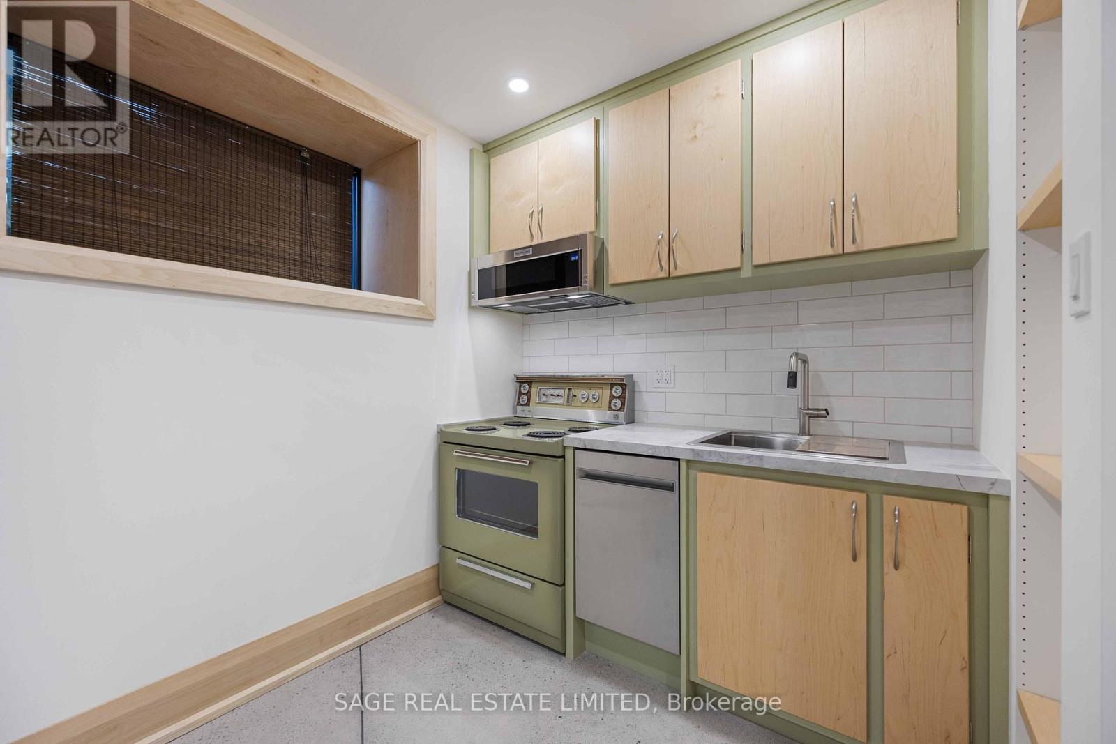 Lower - 67 Shannon Street, Toronto, Ontario  M6J 2E6 - Photo 10 - C12600782