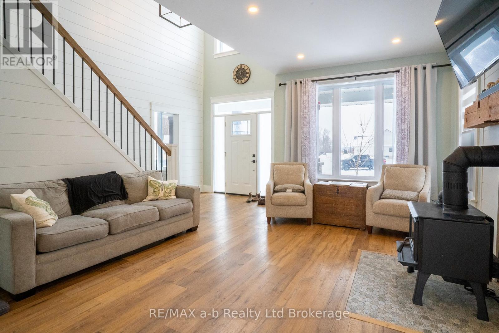 82 Sunview Drive, Norwich, Ontario  N0J 1P0 - Photo 5 - X12761284