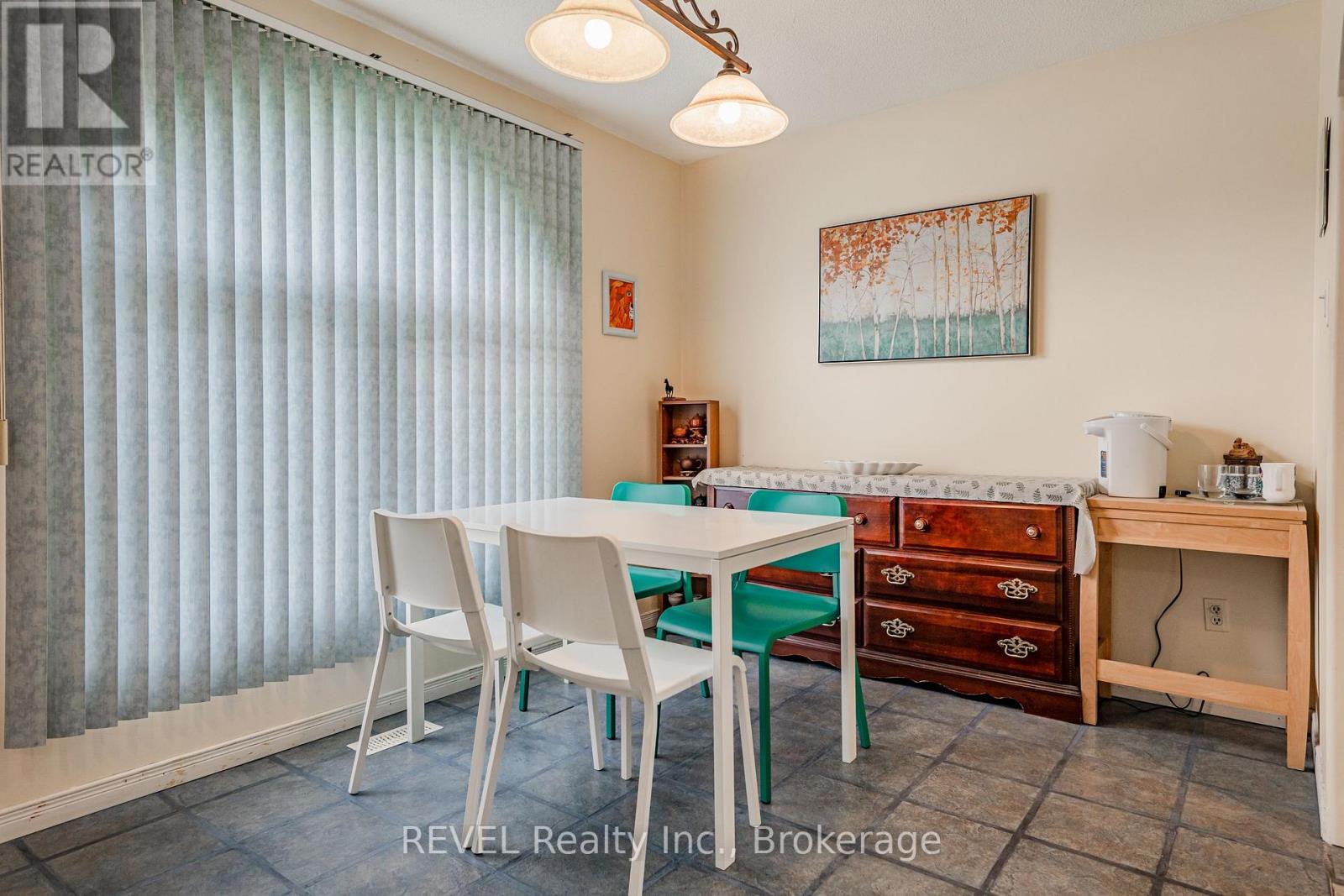 Upper - 6495 Pitton Road, Niagara Falls, Ontario  L2H 1Z9 - Photo 8 - X12761518