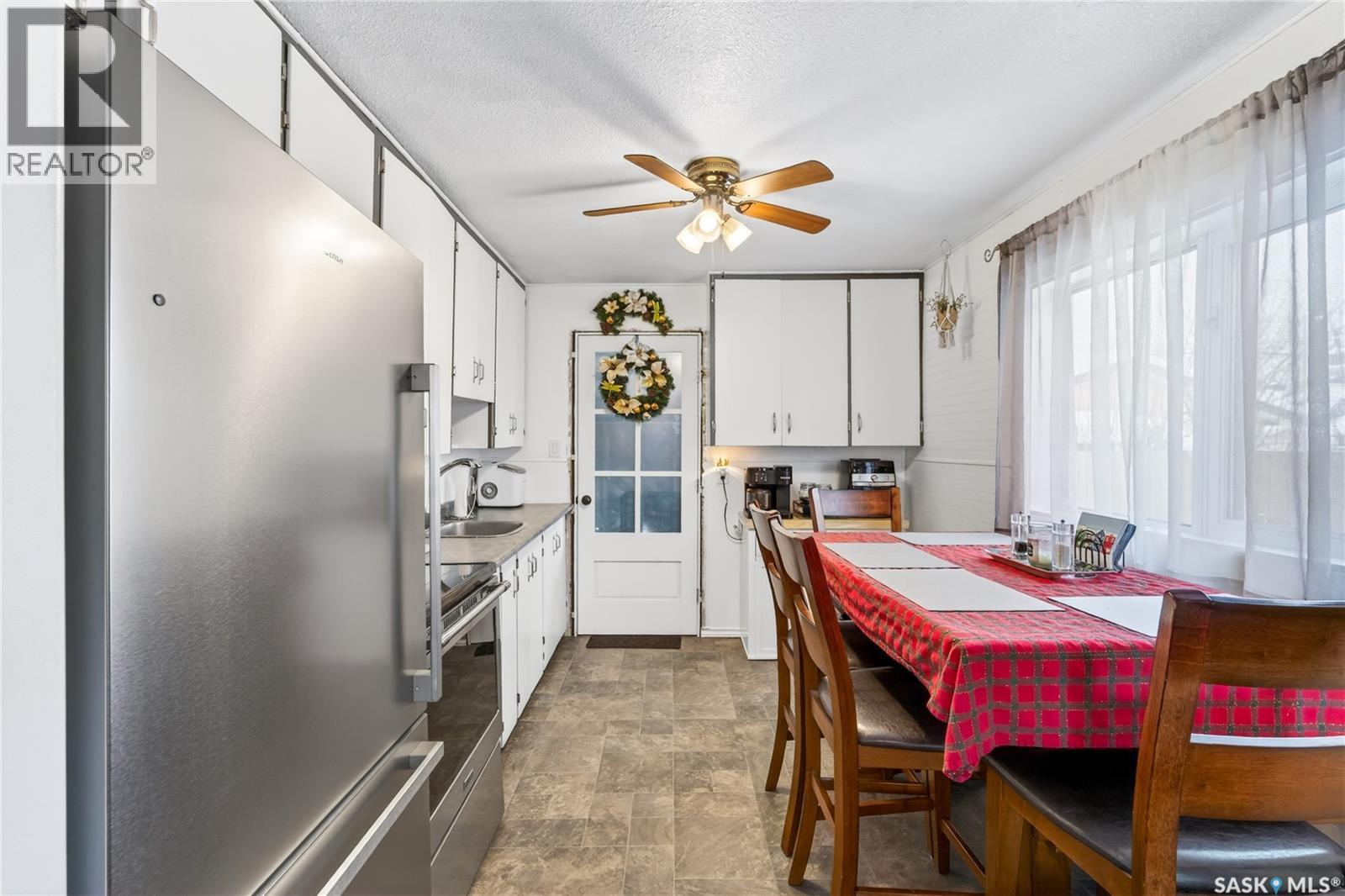 838 15th Street W, Prince Albert, Saskatchewan  S6V 3R9 - Photo 5 - SK025901