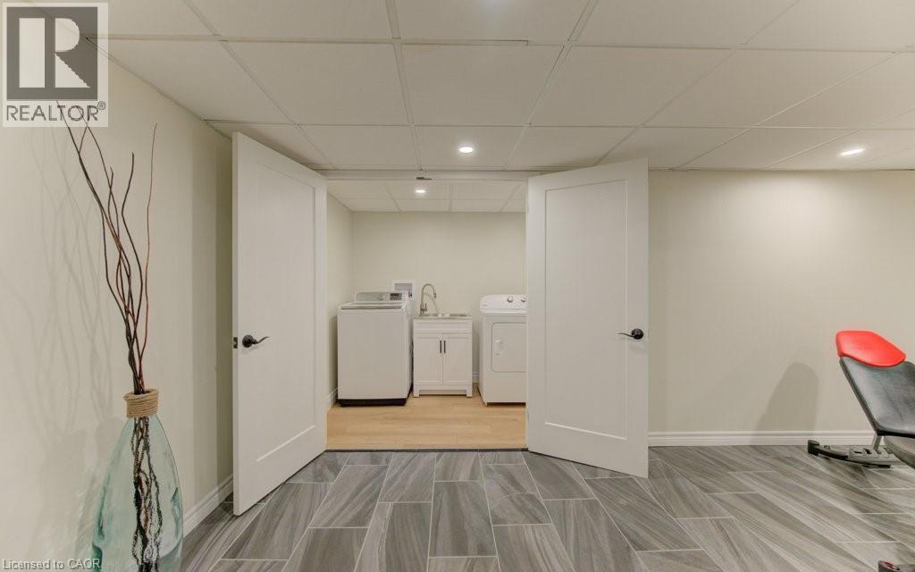 322 Daleview Place, Waterloo, Ontario  N2L 5M5 - Photo 40 - 40802199