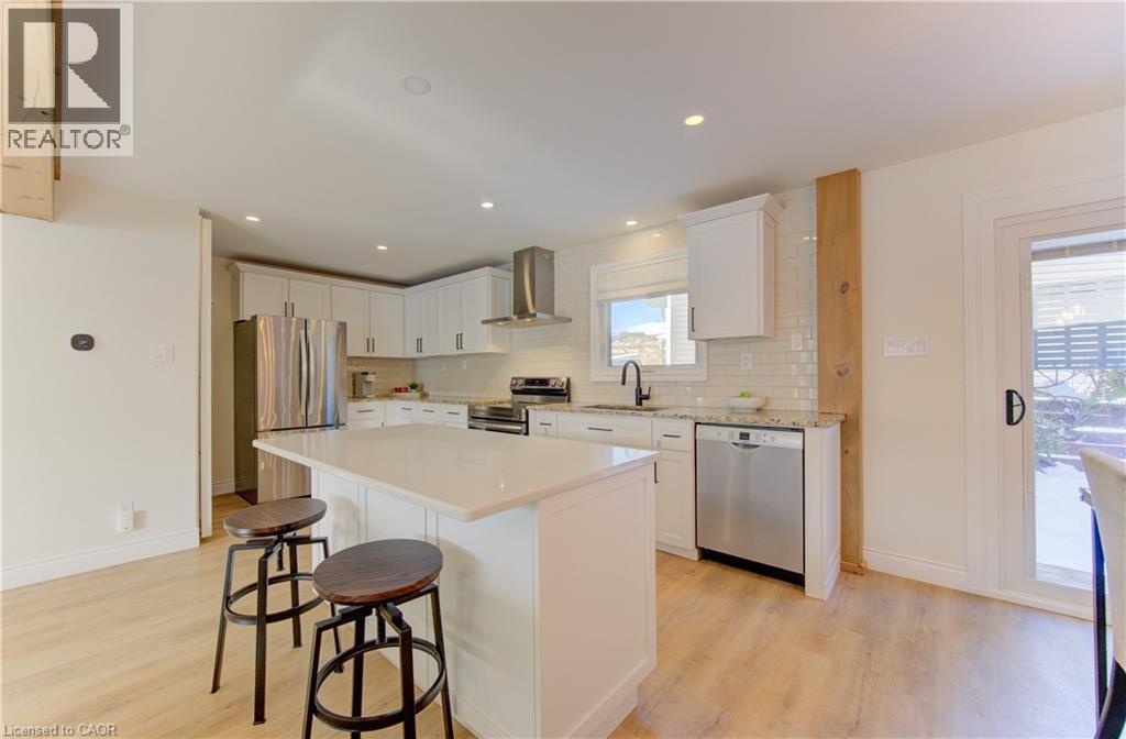 322 Daleview Place, Waterloo, Ontario  N2L 5M5 - Photo 12 - 40802199