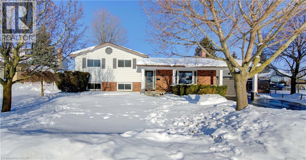 322 Daleview Place, Waterloo, Ontario  N2L 5M5 - Photo 1 - 40802199