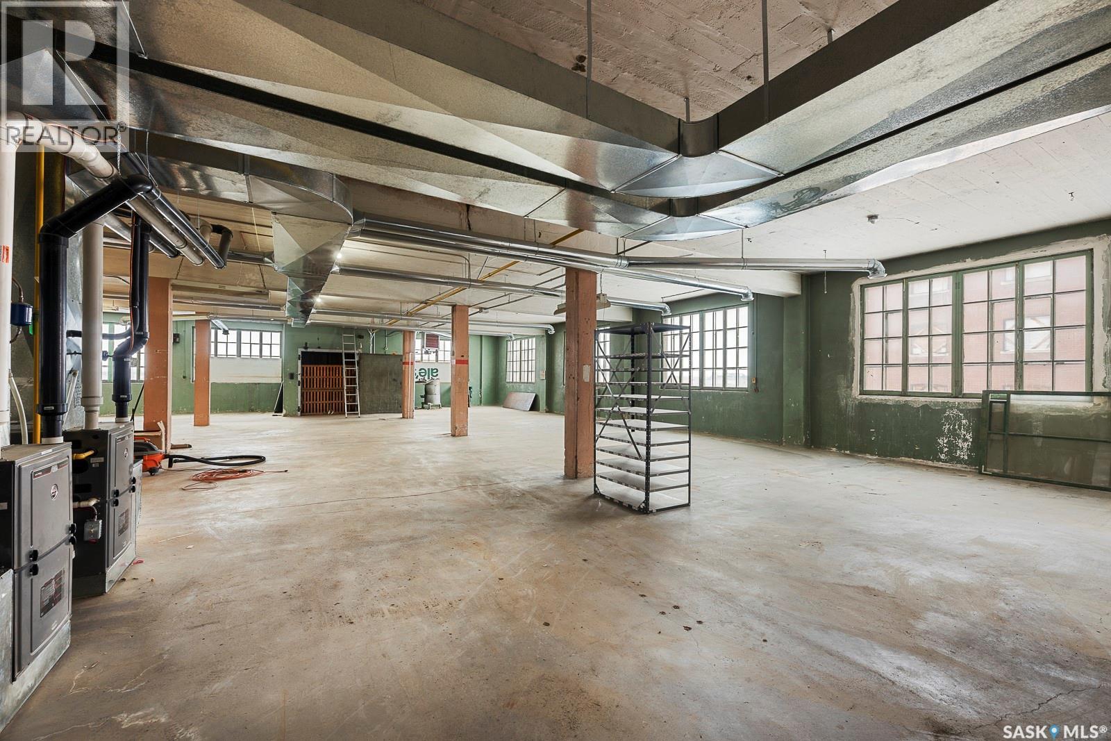 2002 Dewdney Avenue, Regina, Saskatchewan  S4R 1G8 - Photo 26 - SK026598