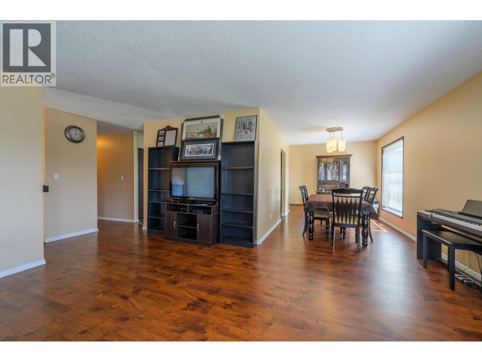 1757 Leighton Place, Kamloops, British Columbia  V2B 7P1 - Photo 5 - 10366466