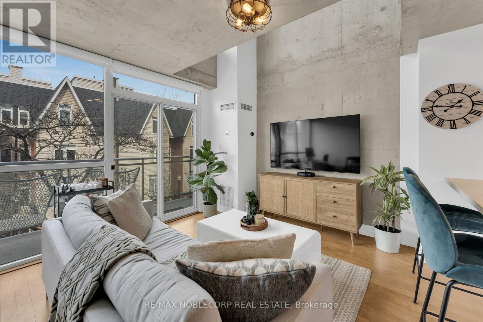 323 - 954 King Street W, Toronto, Ontario  M6K 3L9 - Photo 3 - C12761302