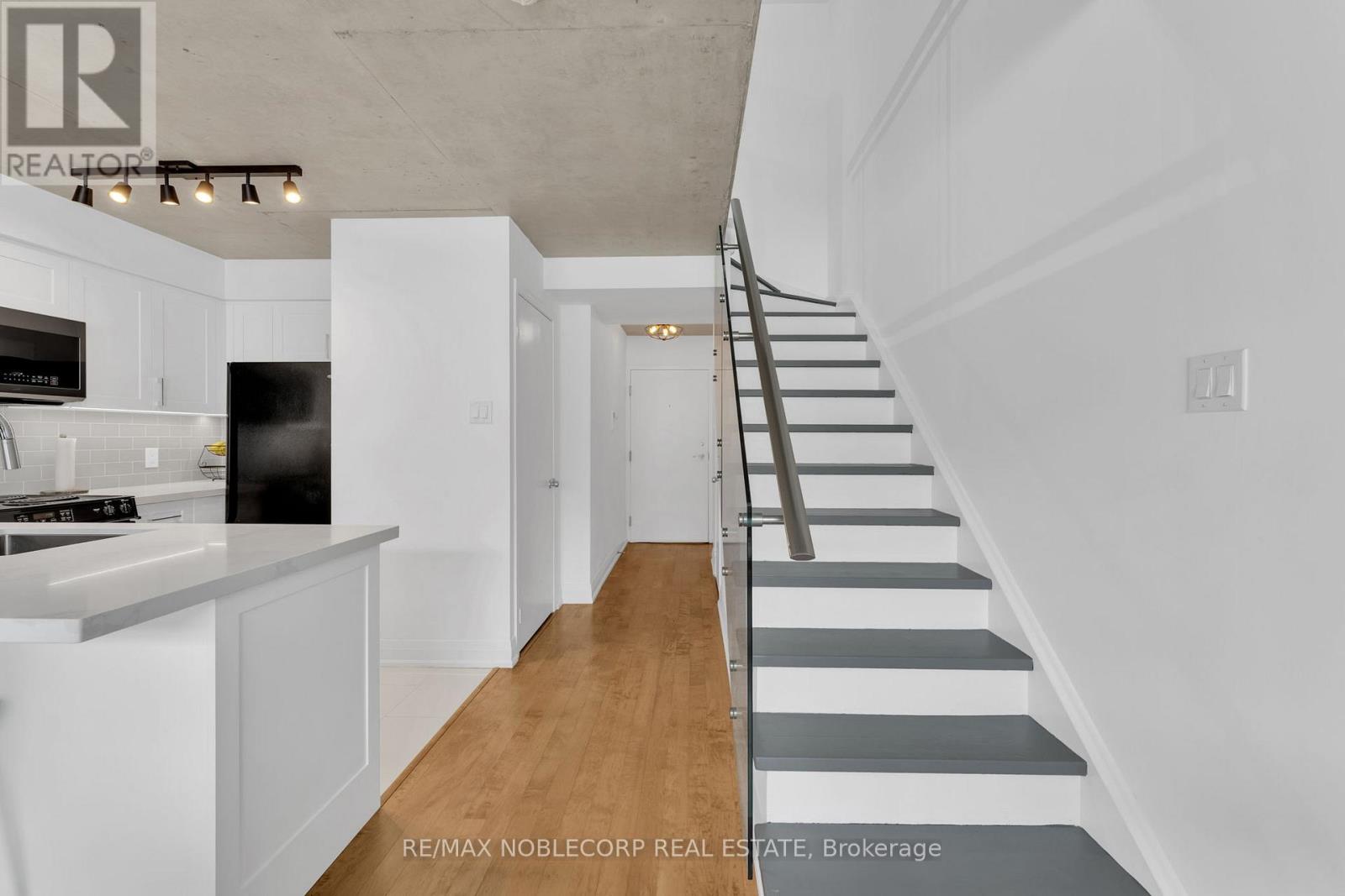 323 - 954 King Street W, Toronto, Ontario  M6K 3L9 - Photo 8 - C12761302