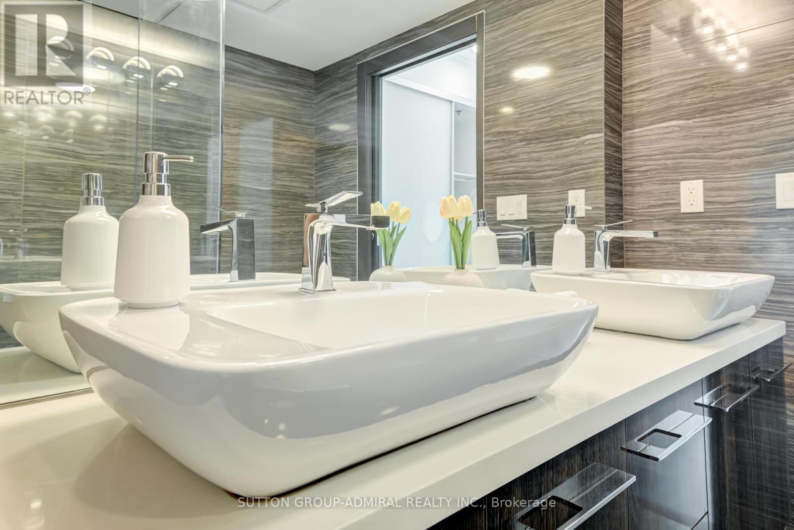 Th2 - 220 George Street, Toronto, Ontario  M5A 2N1 - Photo 18 - C12761342