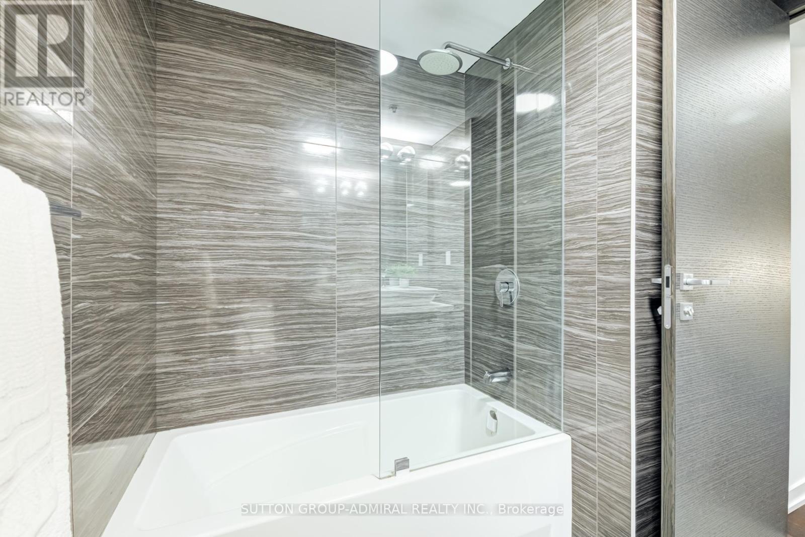 Th2 - 220 George Street, Toronto, Ontario  M5A 2N1 - Photo 24 - C12761342