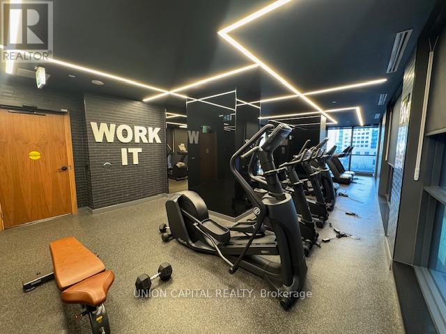 1405 - 327 King Street W, Toronto, Ontario  M5V 0W7 - Photo 13 - C12761440