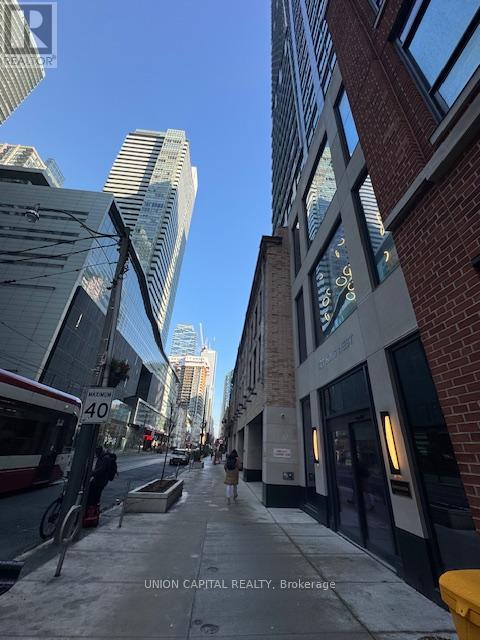 1405 - 327 King Street W, Toronto, Ontario  M5V 0W7 - Photo 24 - C12761440