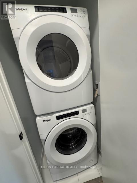 1405 - 327 King Street W, Toronto, Ontario  M5V 0W7 - Photo 5 - C12761440