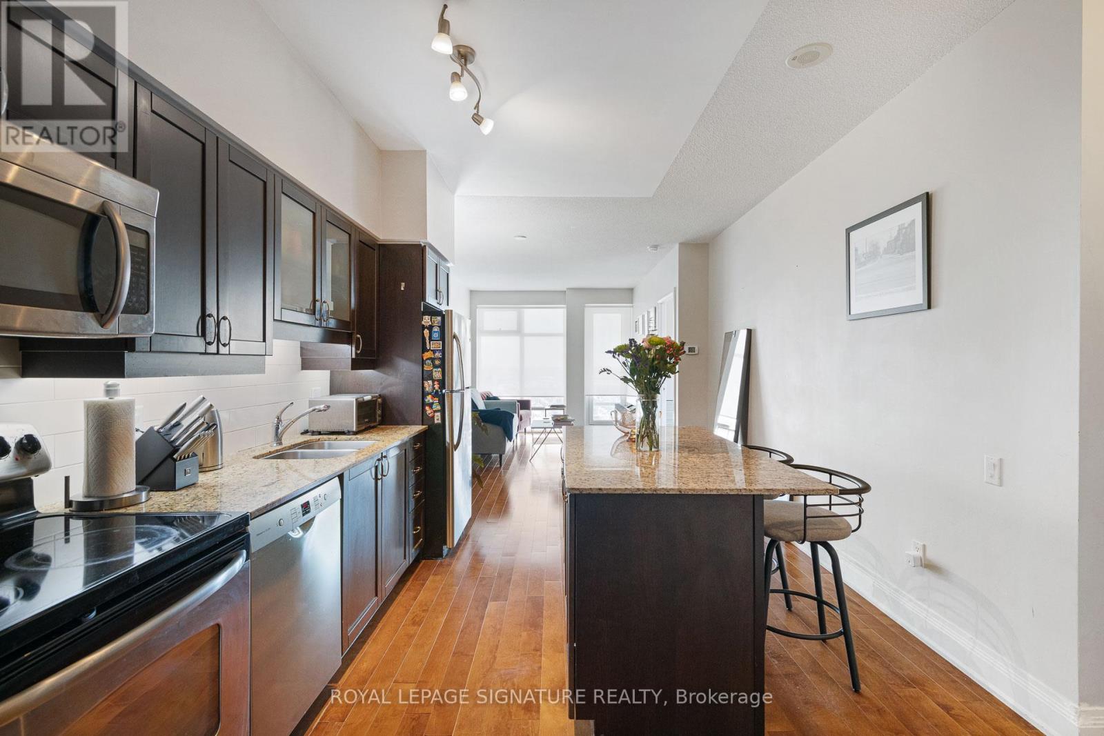 4301 - 2191 Yonge Street, Toronto, Ontario  M4S 3H8 - Photo 2 - C12761470