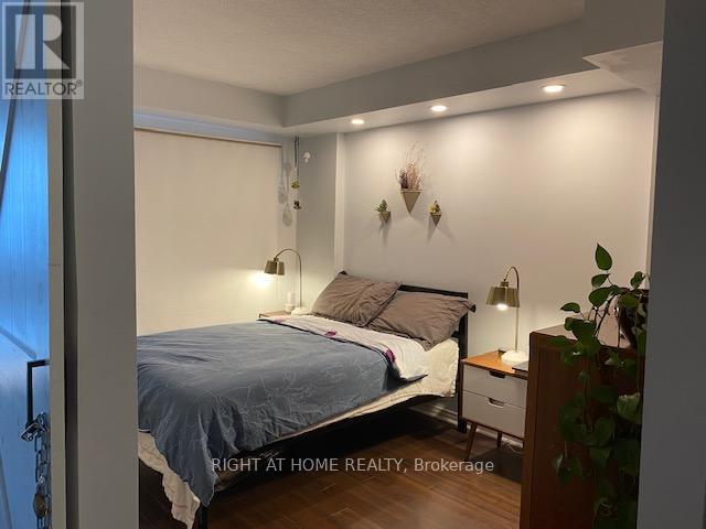 320 - 25 The Esplanade, Toronto, Ontario  M5E 1W5 - Photo 14 - C12761582