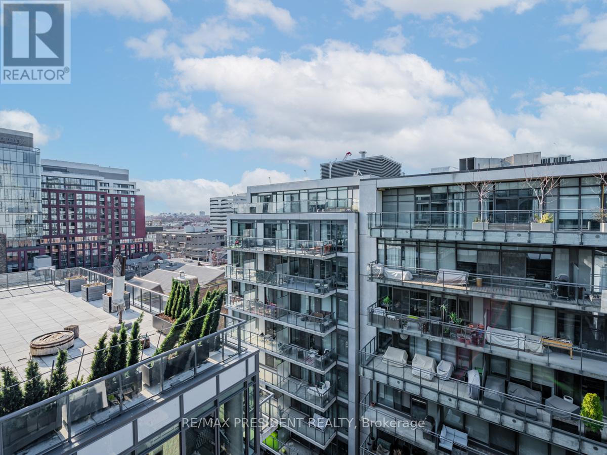 1005 - 560 King Street W, Toronto, Ontario  M5V 0L5 - Photo 17 - C12761652