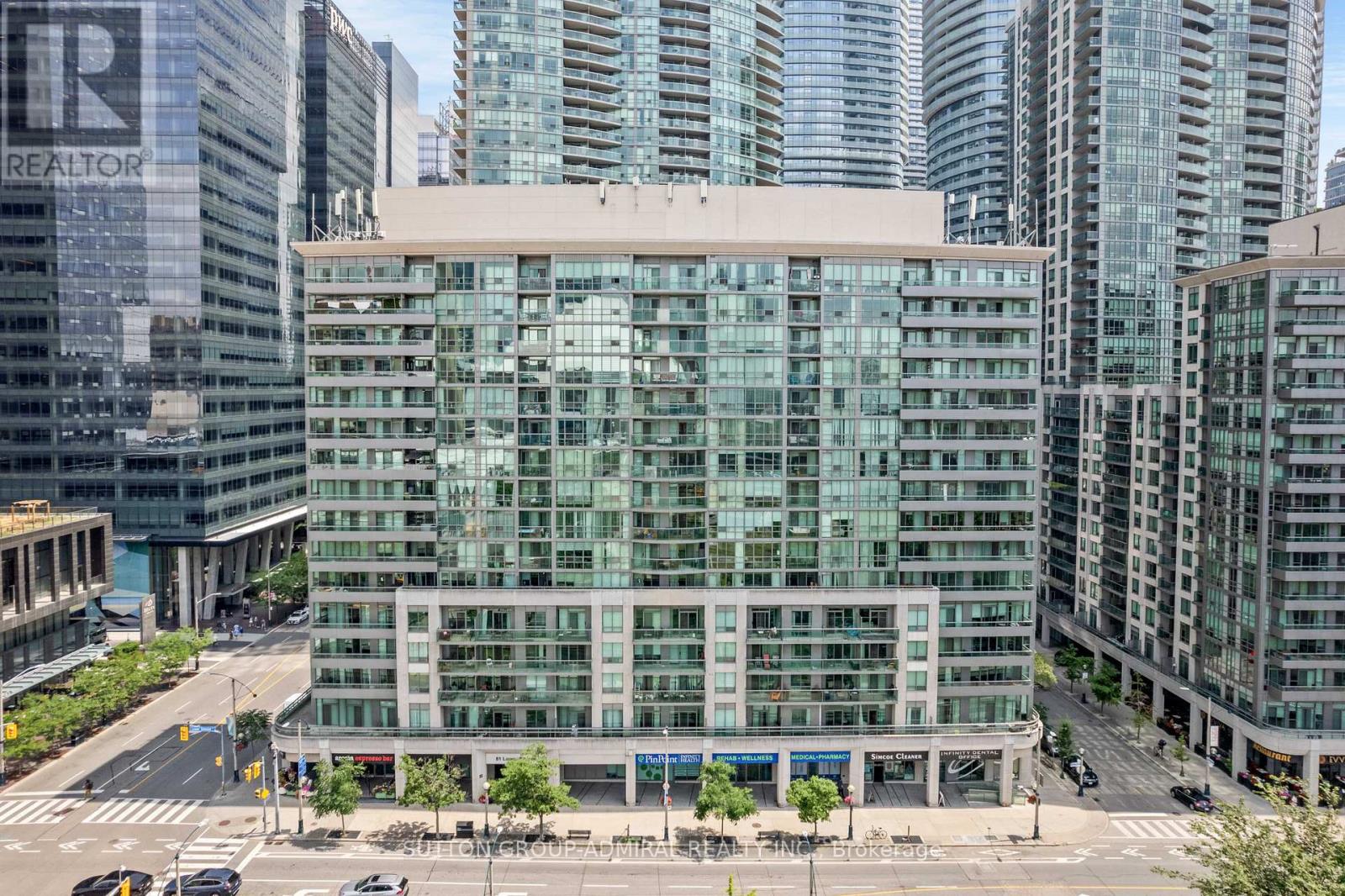 210 - 51 LOWER SIMCOE STREET, Toronto, Ontario