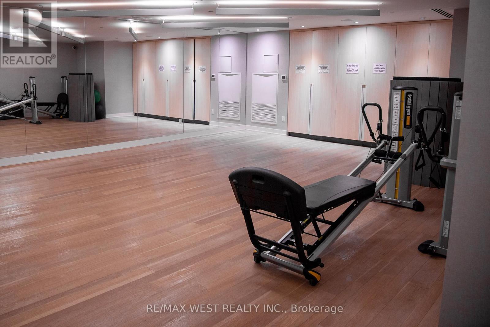 1005 - 30 Roehampton Avenue, Toronto, Ontario  M4P 0B9 - Photo 22 - C12761694