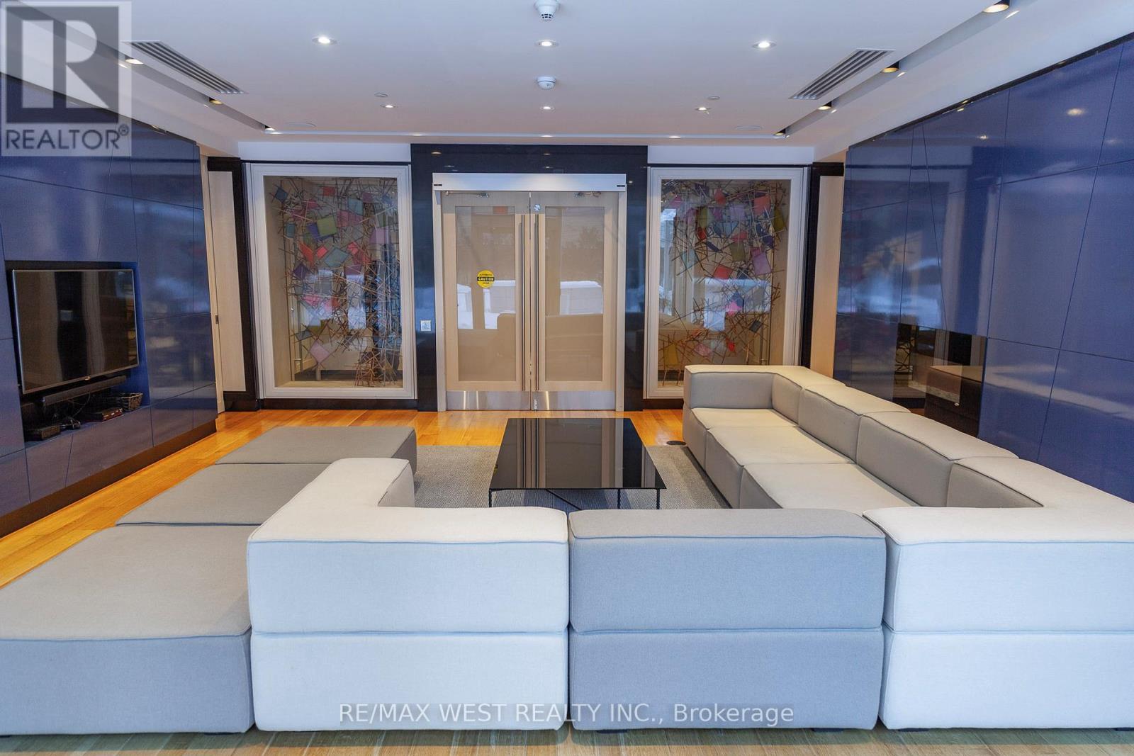 1005 - 30 Roehampton Avenue, Toronto, Ontario  M4P 0B9 - Photo 25 - C12761694