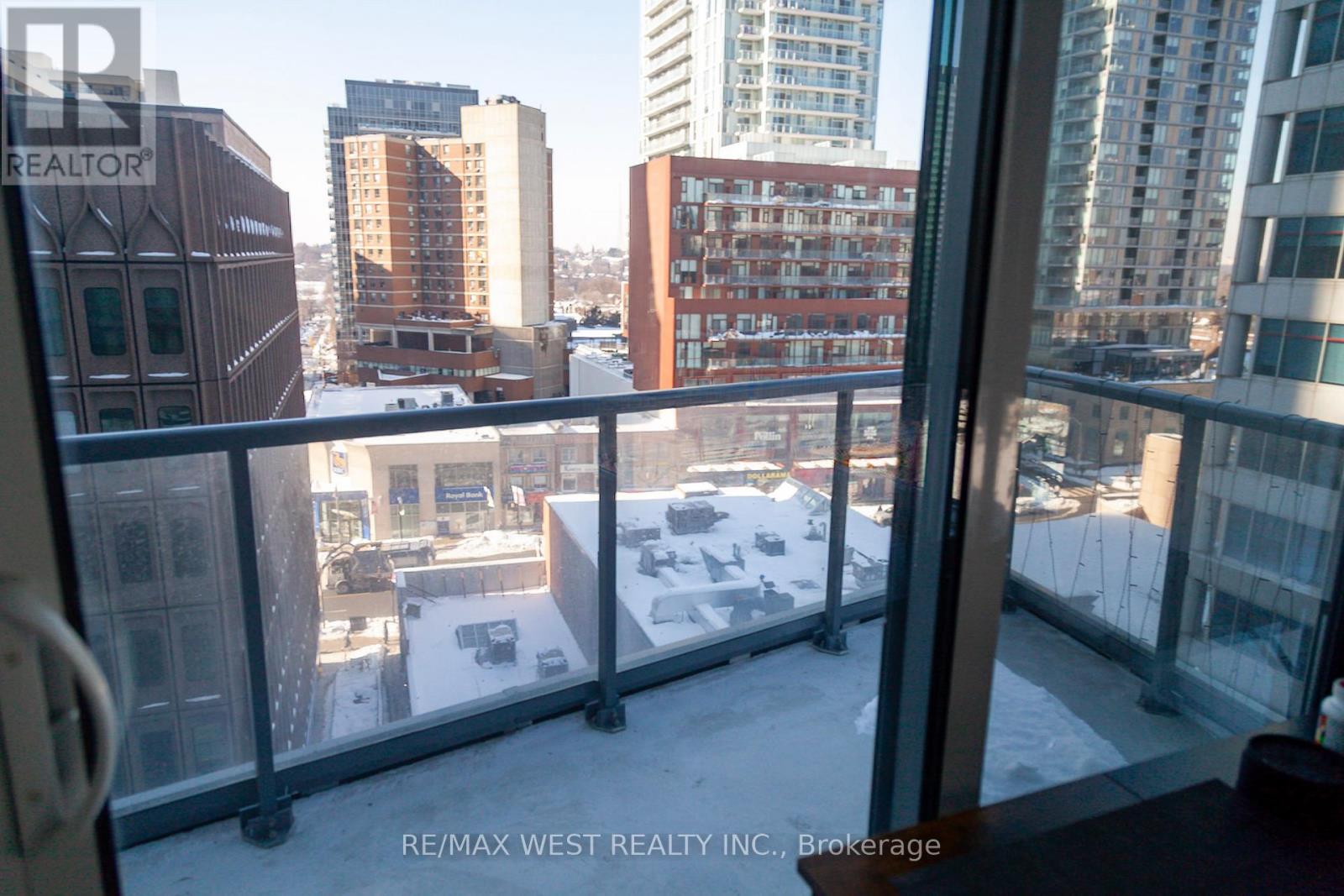 1005 - 30 Roehampton Avenue, Toronto, Ontario  M4P 0B9 - Photo 5 - C12761694