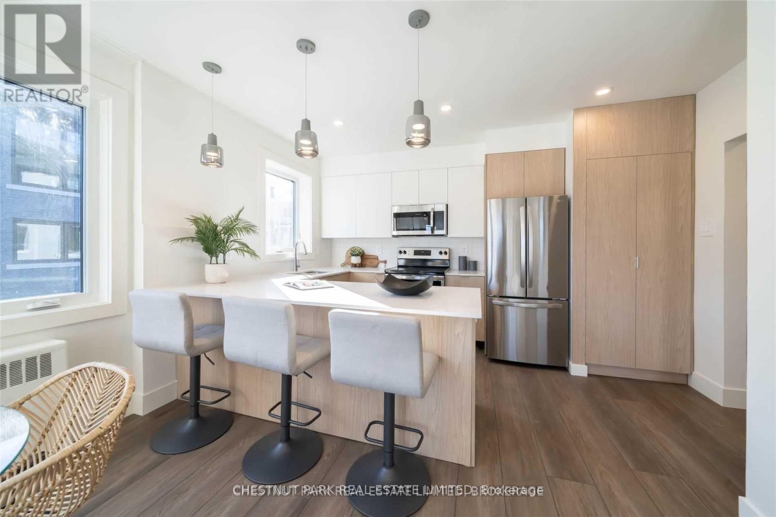 4 - 1472 Avenue Road, Toronto, Ontario  M5N 2H7 - Photo 4 - C12761738