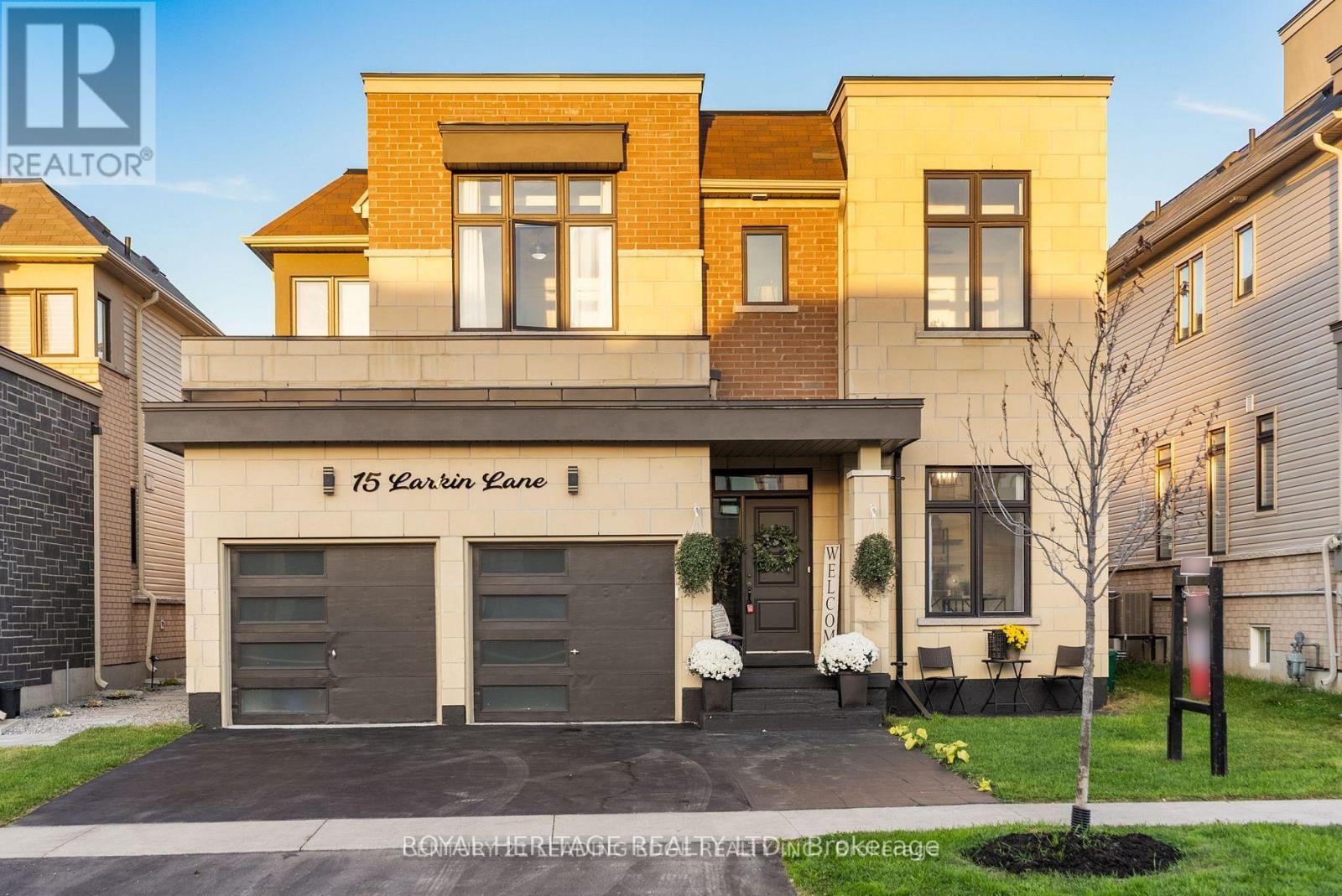 15 LARKIN LANE, Clarington, Ontario