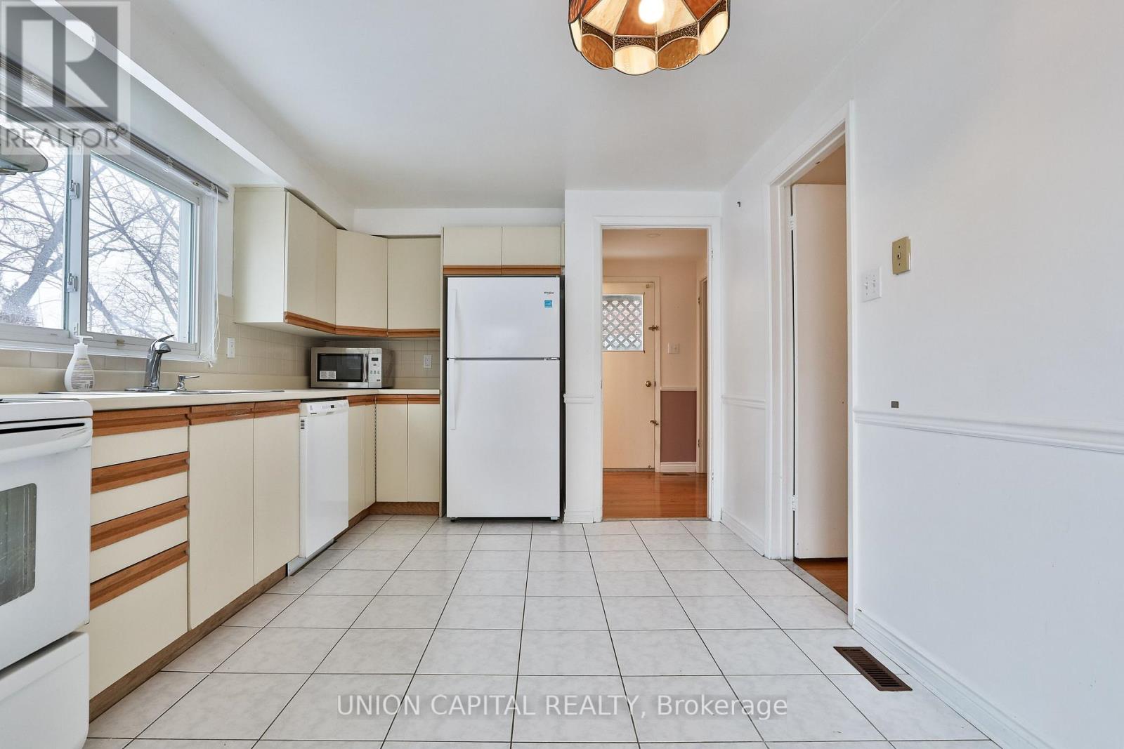 86 Carondale Crescent, Toronto, Ontario  M1W 2B1 - Photo 12 - E12761238