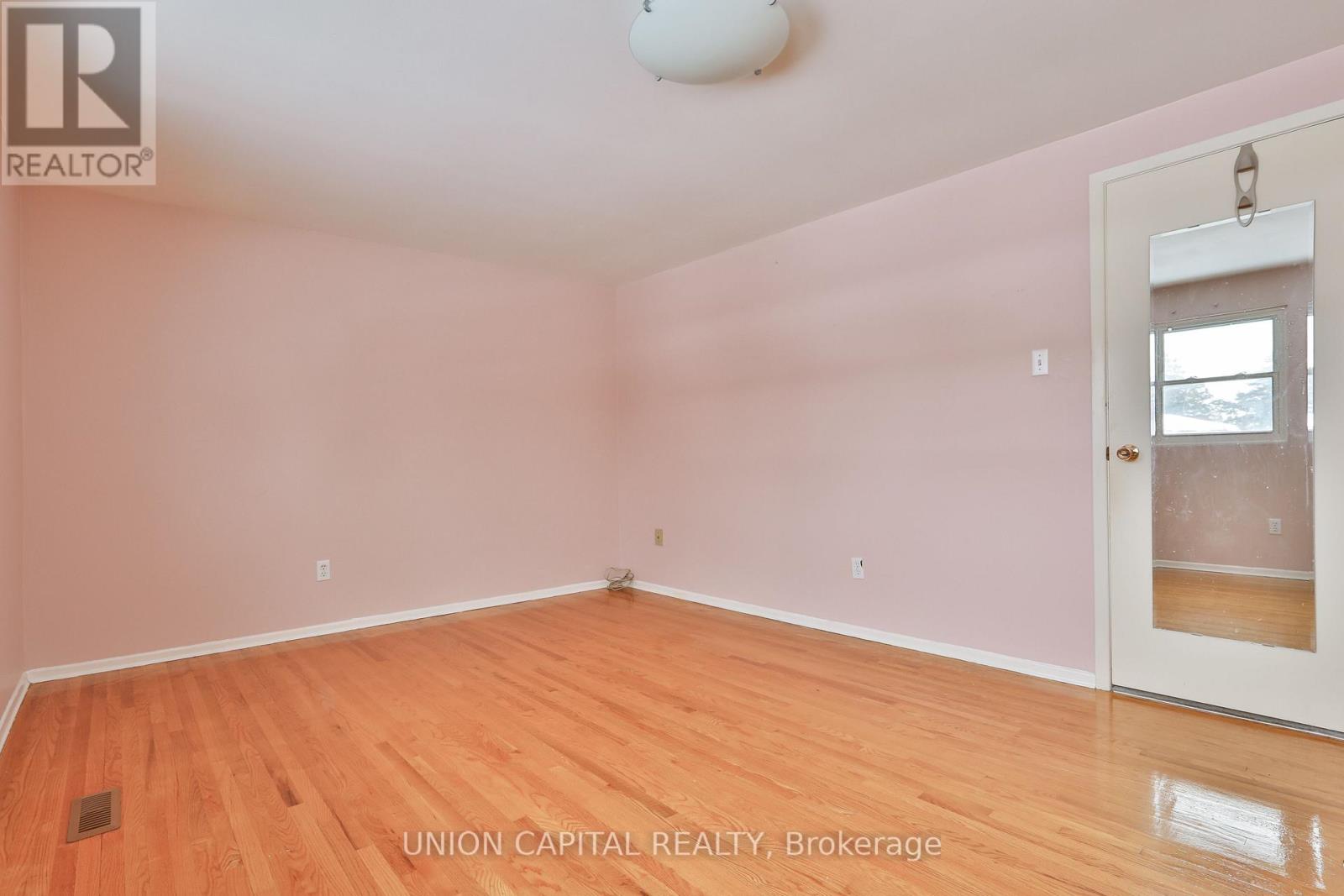 86 Carondale Crescent, Toronto, Ontario  M1W 2B1 - Photo 17 - E12761238