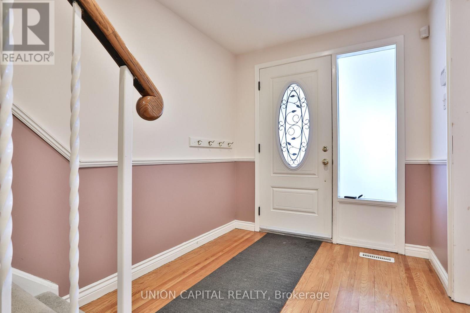 86 Carondale Crescent, Toronto, Ontario  M1W 2B1 - Photo 4 - E12761238