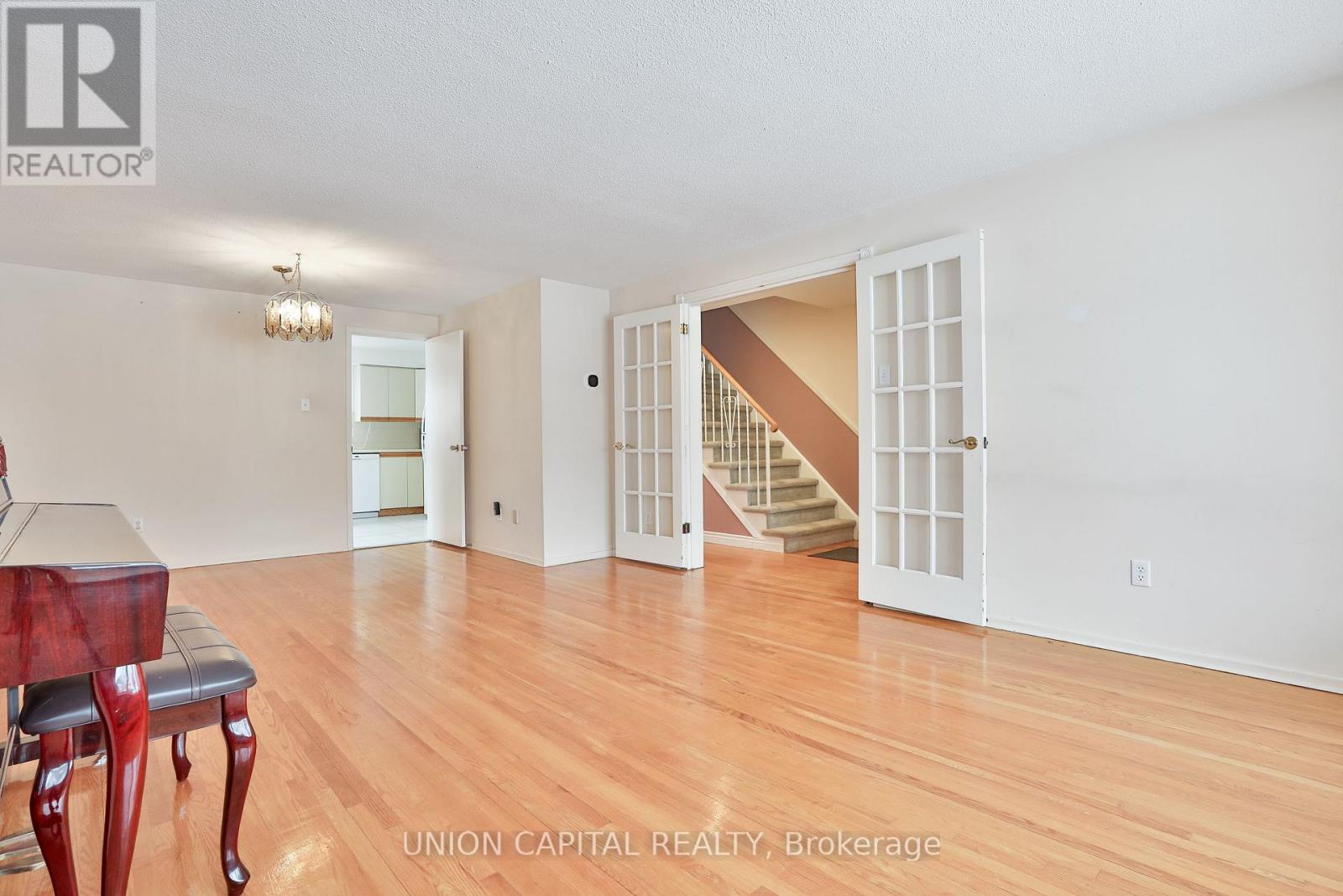 86 Carondale Crescent, Toronto, Ontario  M1W 2B1 - Photo 6 - E12761238