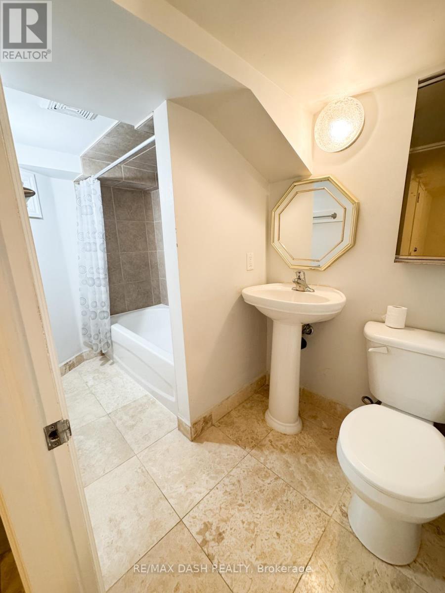 Bsmt - 1529 Queen Street E, Toronto, Ontario  M4L 1E5 - Photo 6 - E12761476