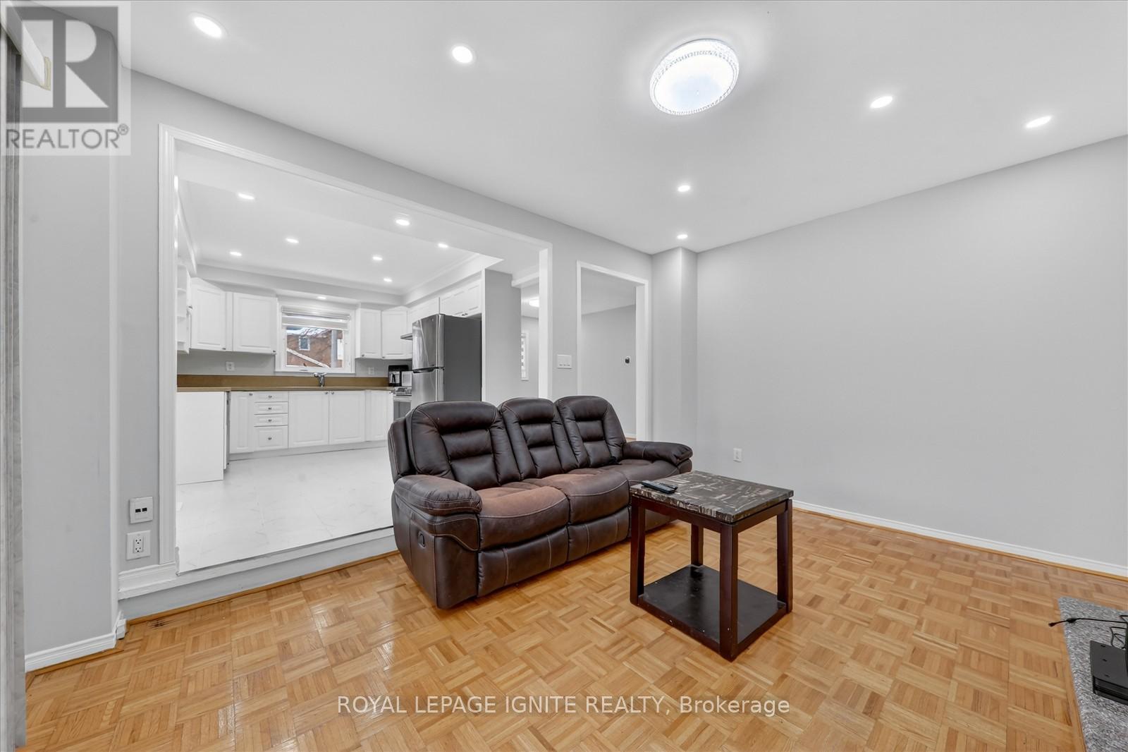 4 Millington Crescent, Ajax, Ontario  L1T 1R1 - Photo 12 - E12761482