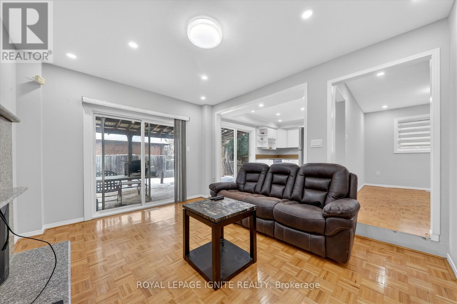 4 Millington Crescent, Ajax, Ontario  L1T 1R1 - Photo 15 - E12761482