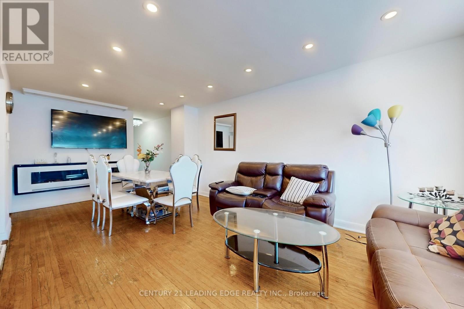 210 Linden Avenue, Toronto, Ontario  M1K 3H8 - Photo 6 - E12761504