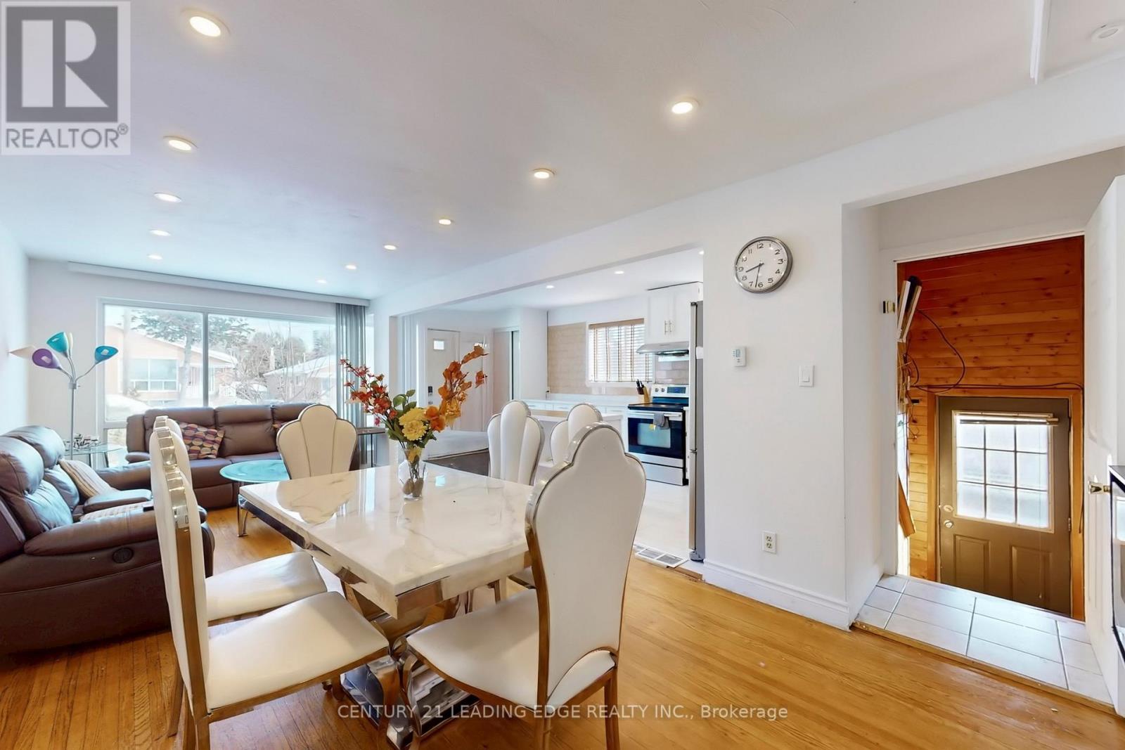 210 Linden Avenue, Toronto, Ontario  M1K 3H8 - Photo 8 - E12761504