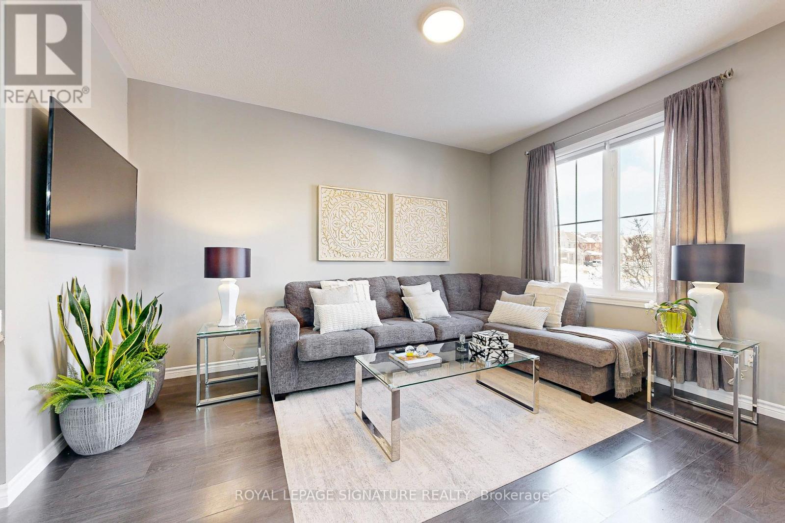 9 Ted Miller Crescent, Clarington, Ontario  L1C 0L8 - Photo 3 - E12761658