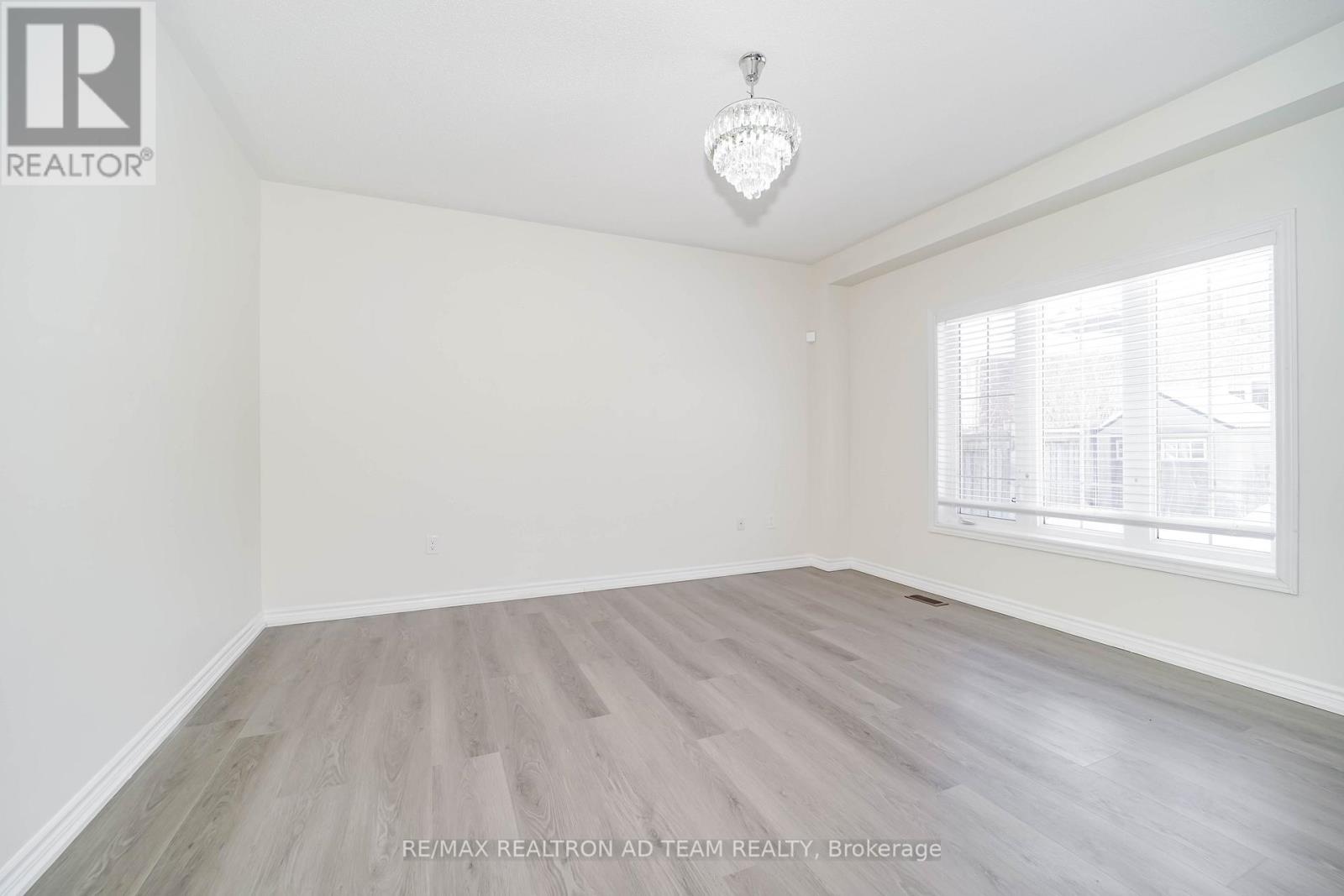 10 Campview Street, Whitby, Ontario  L1R 0K5 - Photo 10 - E12761720