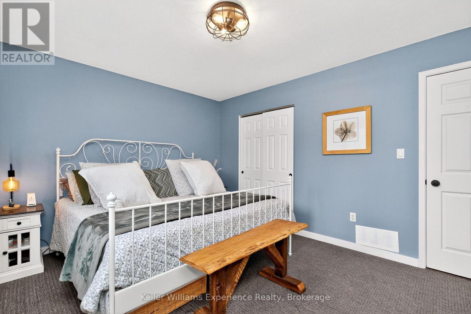 2891 Brady Drive, Severn (Washago), Ontario  P0E 1N0 - Photo 16 - S12761734