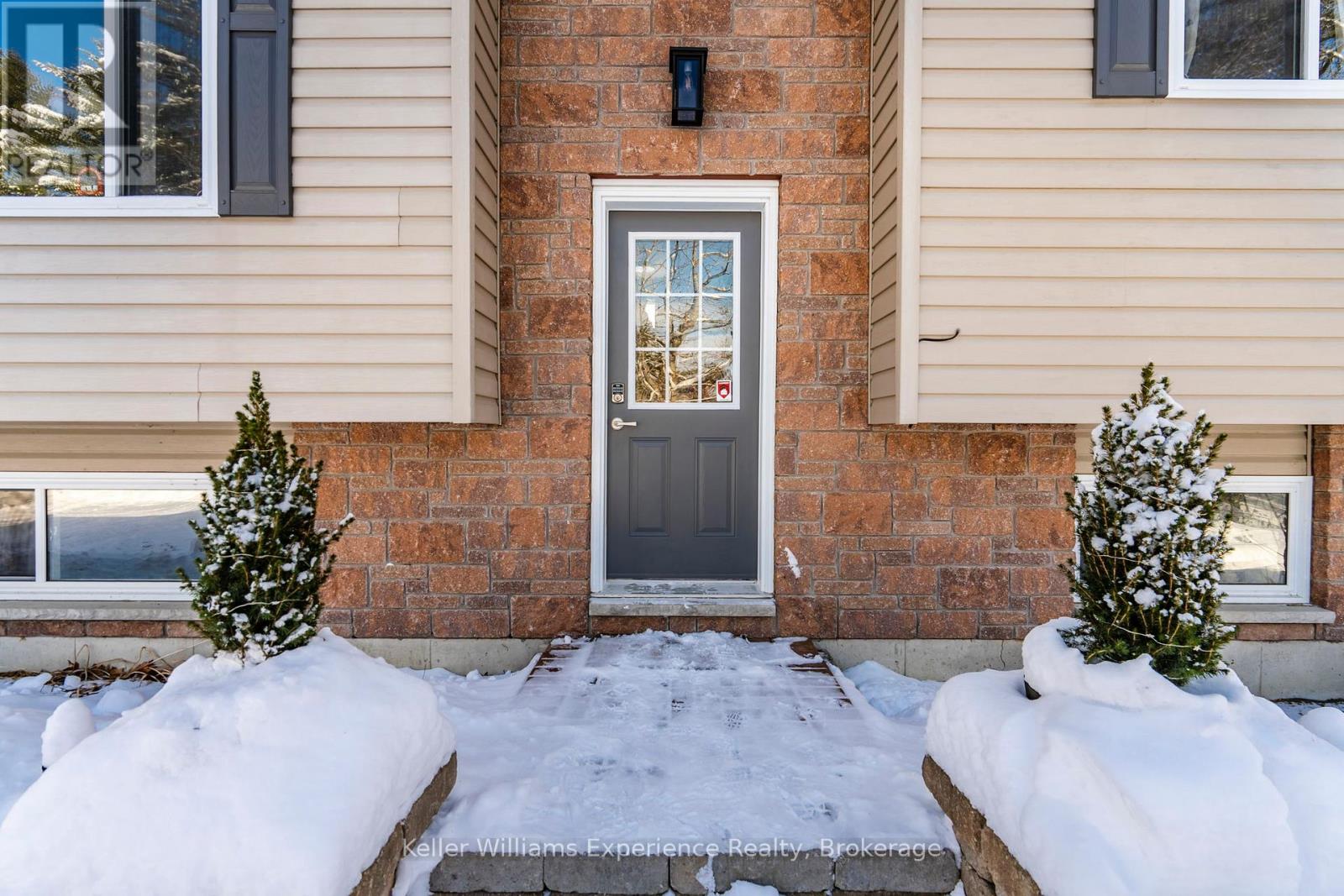 2891 Brady Drive, Severn, Ontario  P0E 1N0 - Photo 4 - S12761734