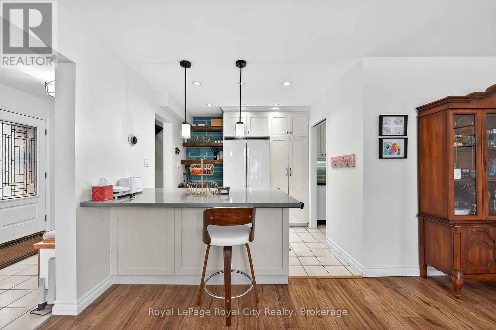 306 Imperial Road S, Guelph, Ontario  N1K 1M4 - Photo 10 - X12761436