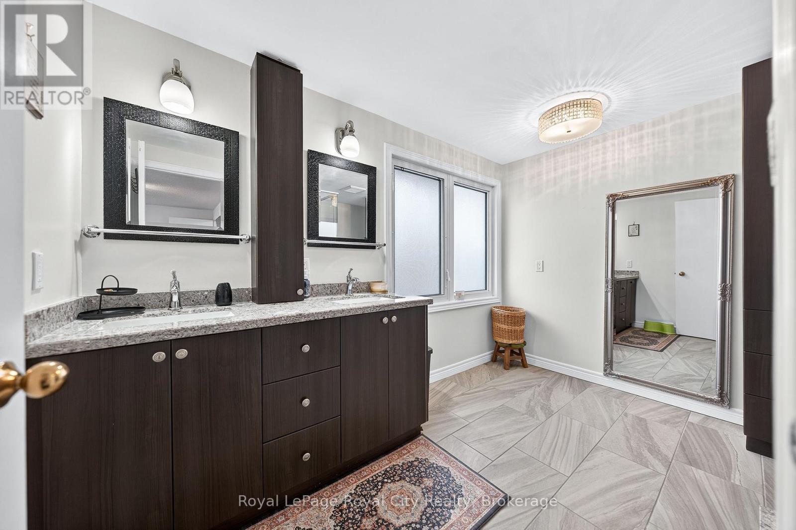 306 Imperial Road S, Guelph, Ontario  N1K 1M4 - Photo 23 - X12761436