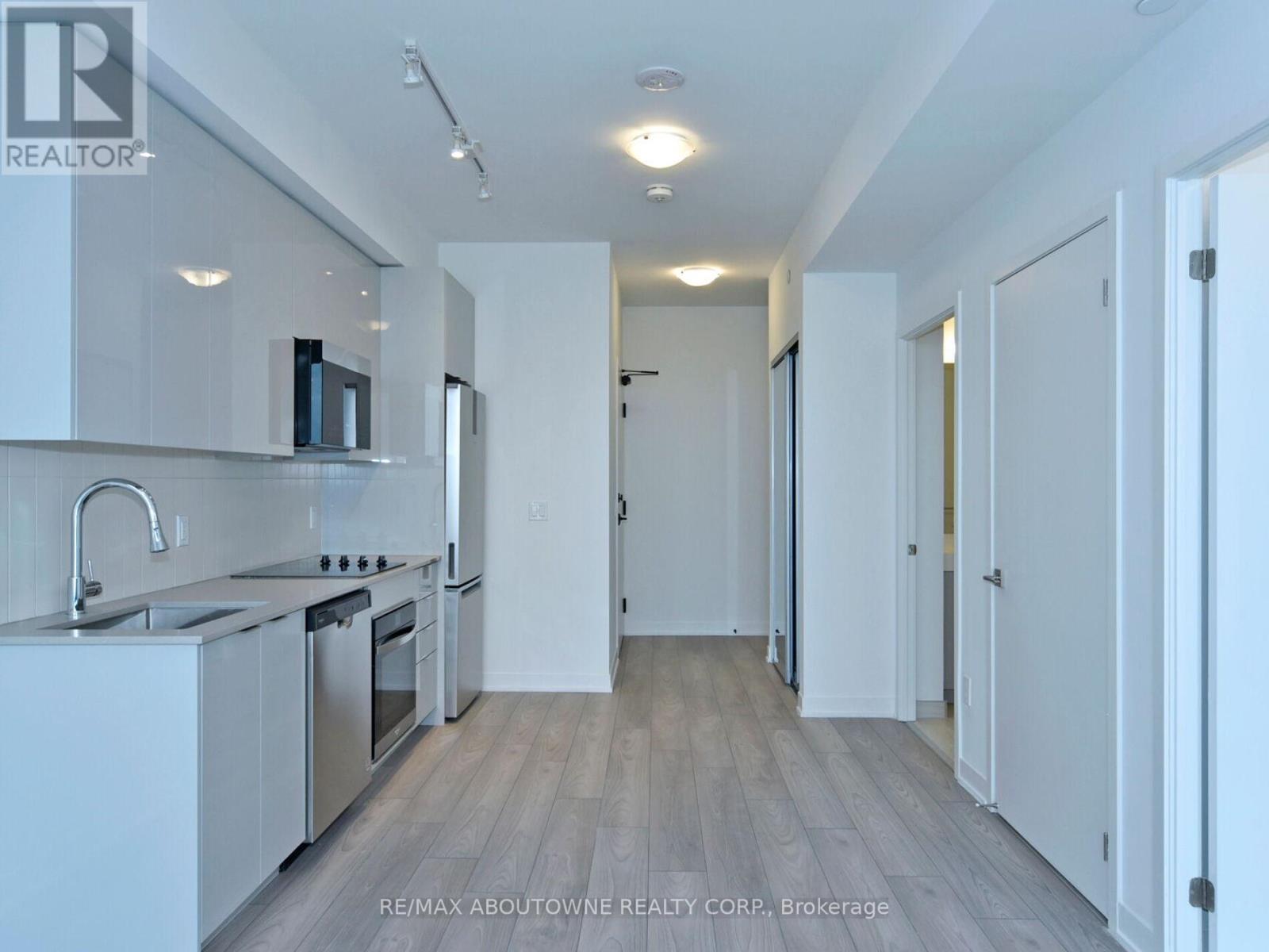 711 - 10 Abeja Street, Vaughan, Ontario  L4K 0R4 - Photo 16 - N12761248