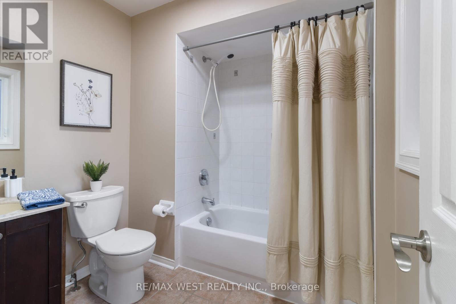 81 Purcell Crescent, Vaughan, Ontario  L6A 3C6 - Photo 24 - N12761308