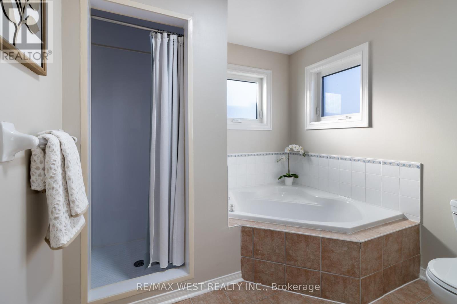 81 Purcell Crescent, Vaughan, Ontario  L6A 3C6 - Photo 36 - N12761308