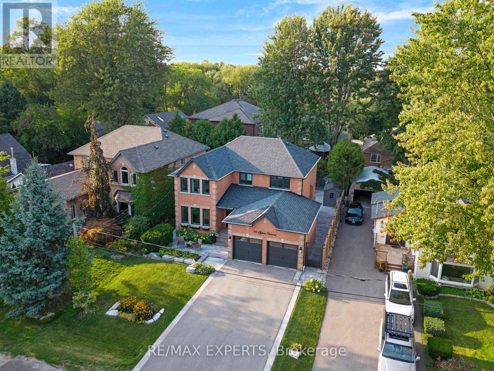 66 Sylvan Crescent, Richmond Hill, Ontario  L4E 3A1 - Photo 3 - N12761432