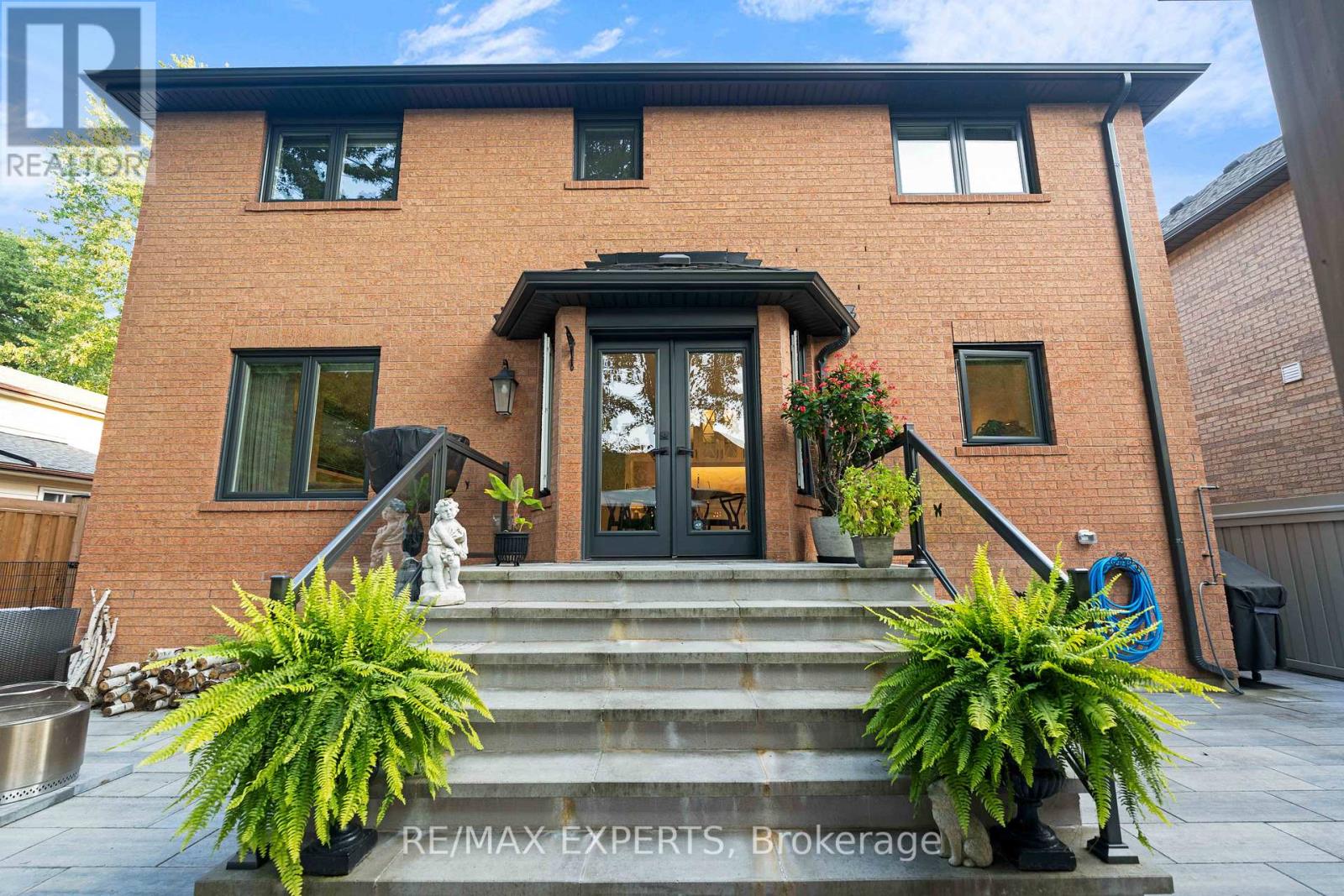 66 Sylvan Crescent, Richmond Hill, Ontario  L4E 3A1 - Photo 44 - N12761432