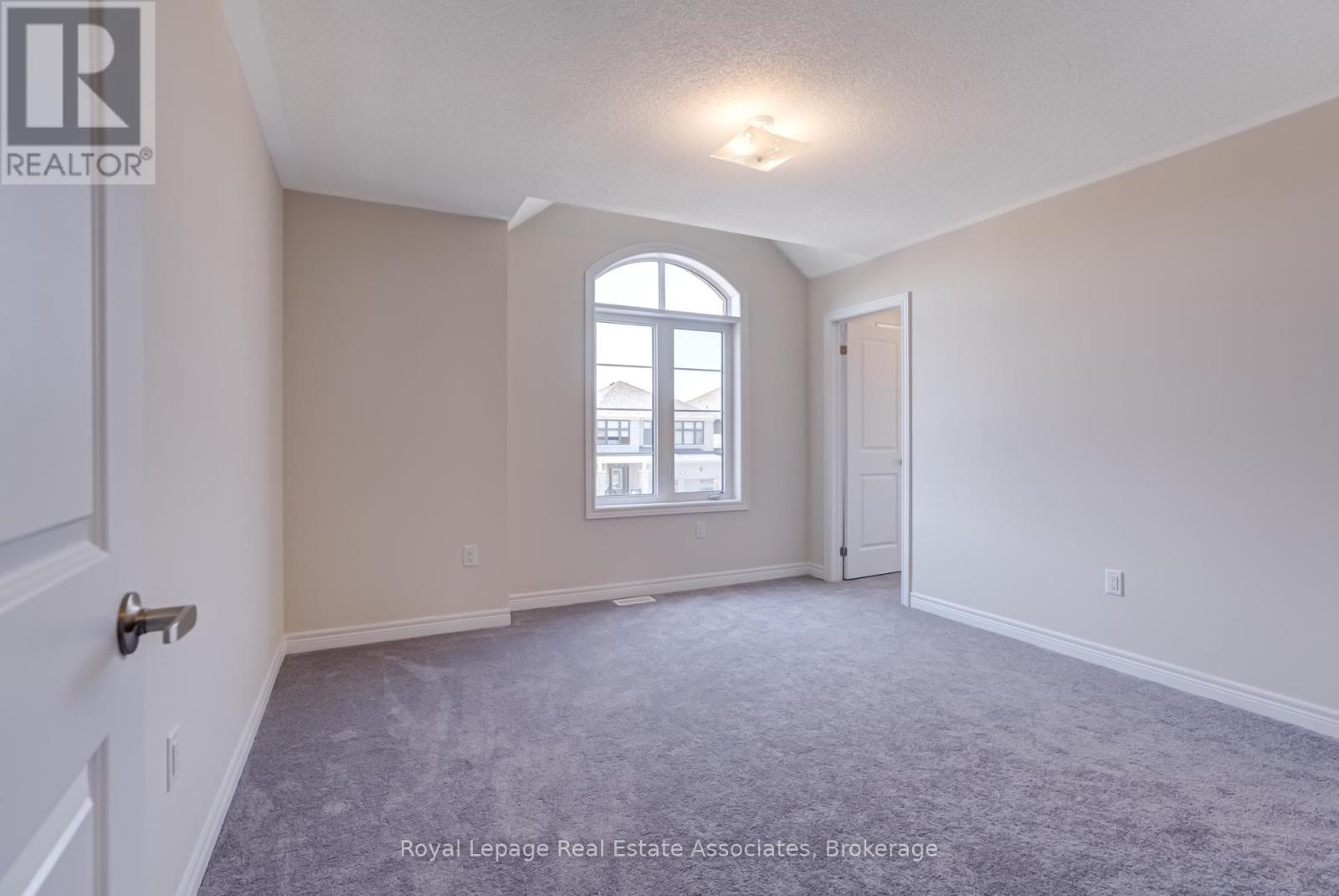 29 John Dallimore Drive, Georgina, Ontario  L4P 0S6 - Photo 22 - N12761452