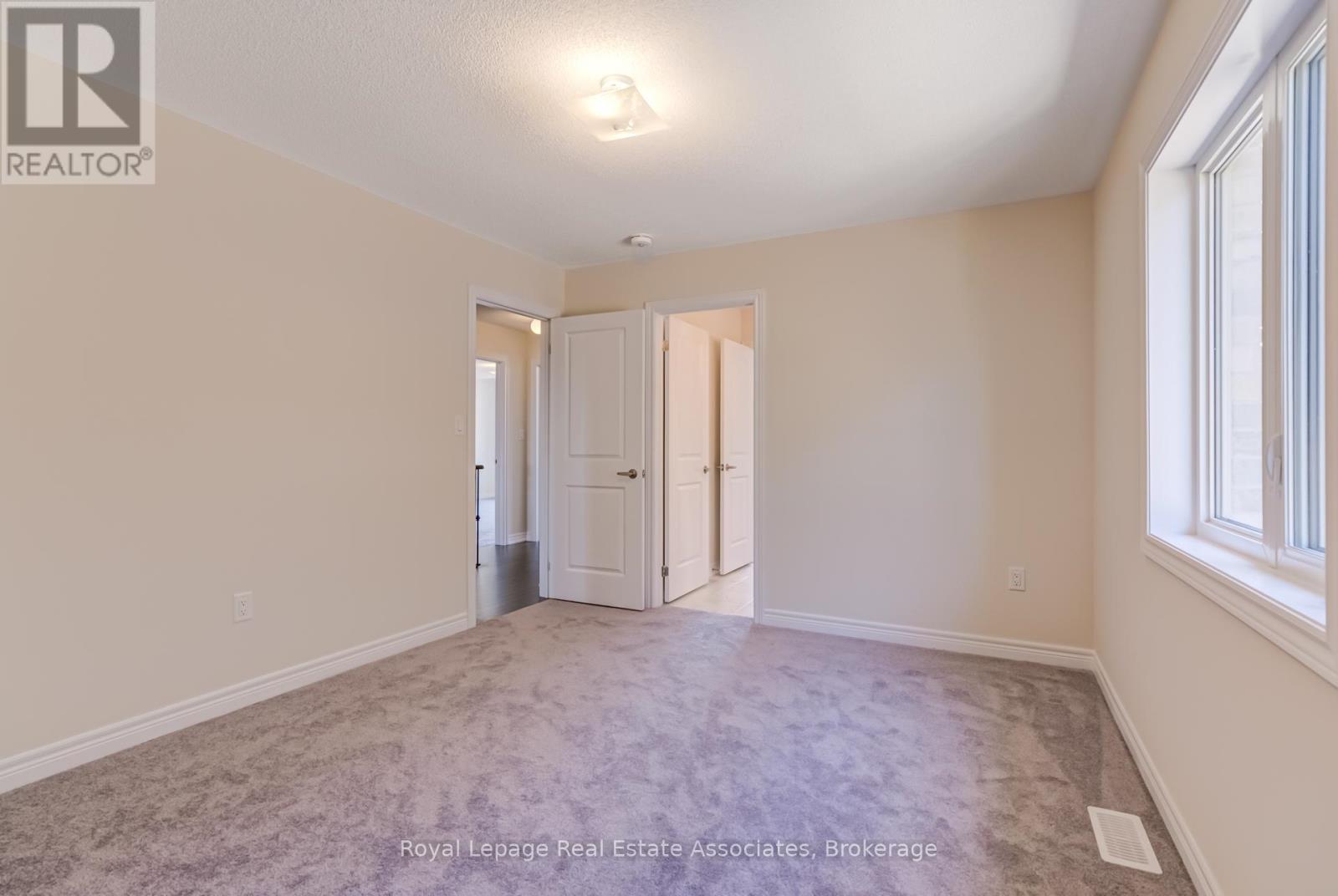 29 John Dallimore Drive, Georgina, Ontario  L4P 0S6 - Photo 25 - N12761452